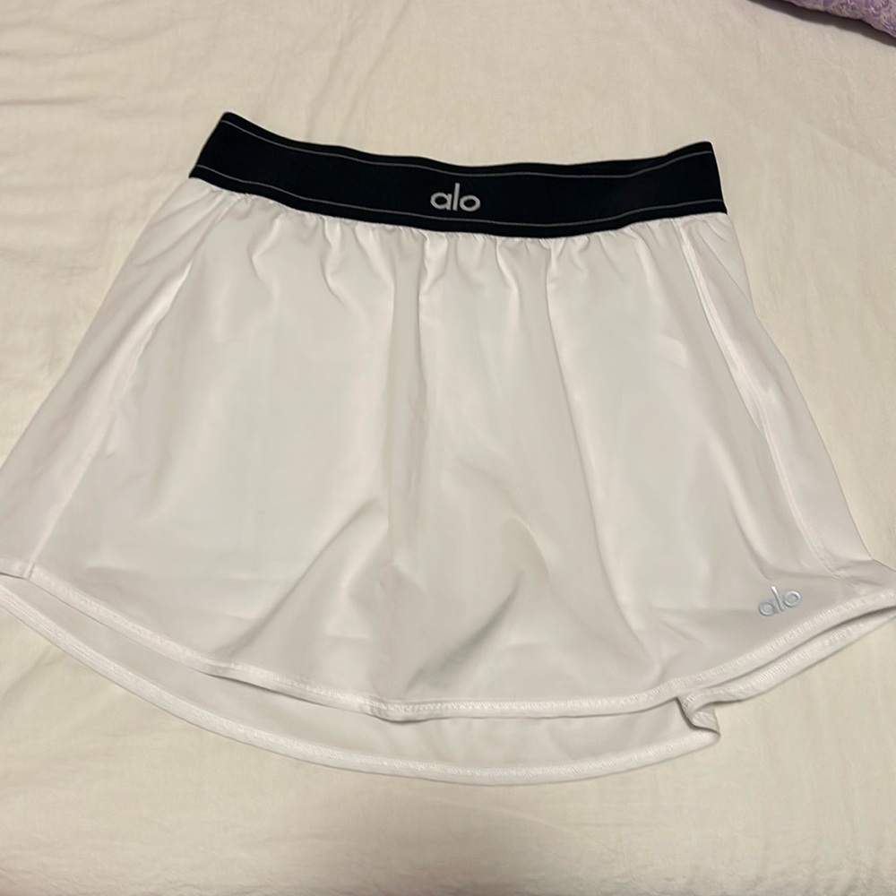 Alo skirt